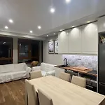 Lägenhet Biescas Suites *