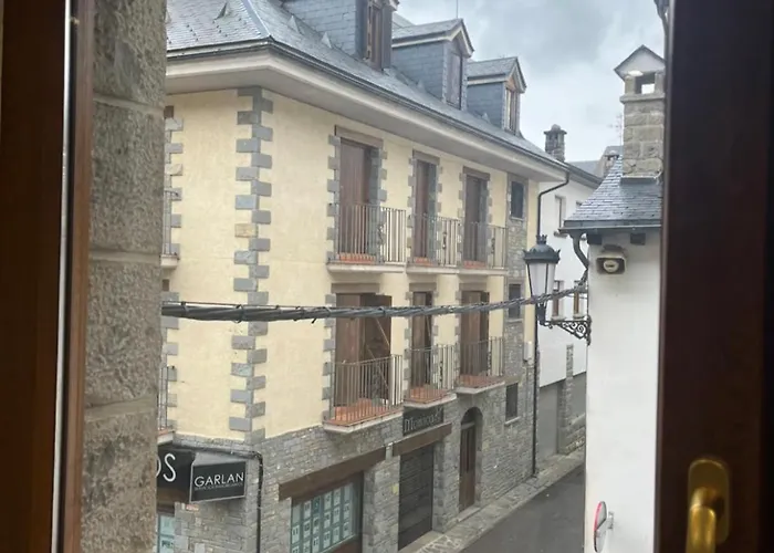 Biescas Suites Appartement